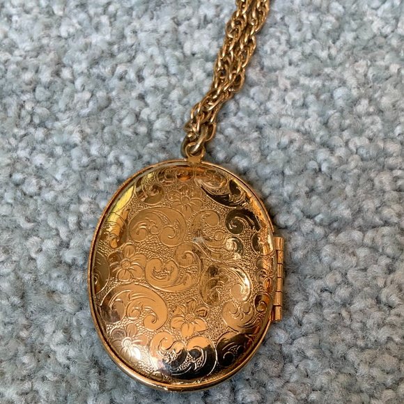 Large 2" Locket On Long Chain; Rose & Scroll Design - Picture 3 of 4